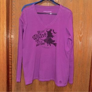 Life Is Good XL Long Sleeve Crusher Tee Women’s V-Neck Purple Witch Halloween